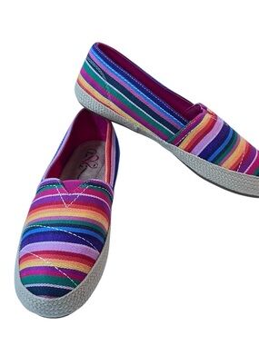 Mia Amore Freedom Slip On Canvas Loafer Womens Size 7.5 New